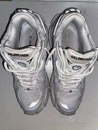 balenciaga runners white