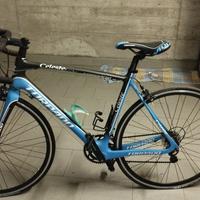 Torpado celeste carbonio