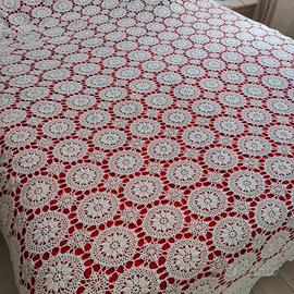 Copriletto uncinetto matrimoniale 