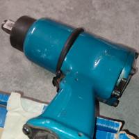 avvitatore ad impulsi Bosch