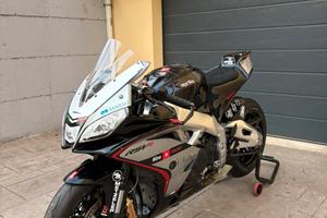 Aprilia rsv4