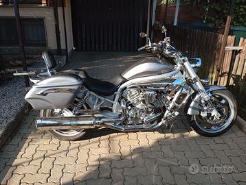 Hyosung Aquila GV650