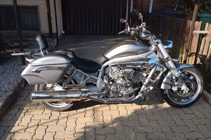 Hyosung Aquila GV650
