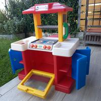 Cucina giocattolo per bambini