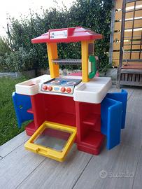 Cucina giocattolo per bambini