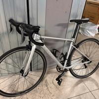 Bici da corsa Cannondale Optimo 4