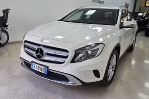 MERCEDES GLA 180d