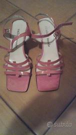 Sandali di vernice rosa