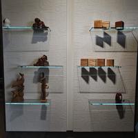 Parete sospesa Design 2mx2m in legno e vetro +LED