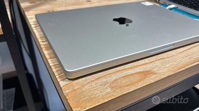 MacBook Pro 14 M1 Pro 32gb ram 512ssd ex demo