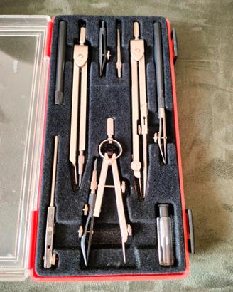 Strumenti da disegno vintage - set di compassi