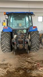 Trattore new holland