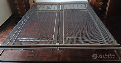 Due brande agganciabili per letto matrimoniale