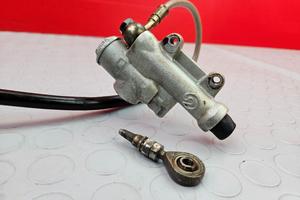 POMPA POSTERIORE KTM SXF 250 2005 2006 SX-F