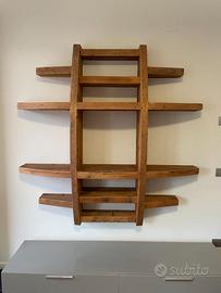 Libreria pensile in legno massello design moderno