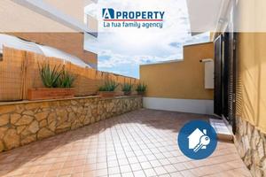 Appartamento di 75 m² con 3 locali e box auto a Ro
