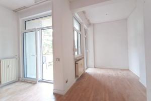 Appartamento ampia metratura in Via Turati