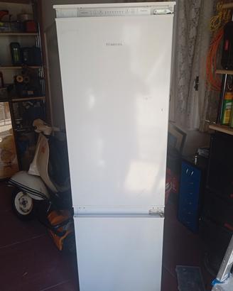 FRIGORIFERO AD INCASTRO HISENSE NO FROSR RICONDIZ