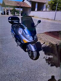 Yamaha T Max - 2006