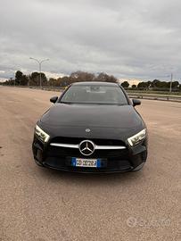 Mercedes classe A Sedan 180d automatica sport