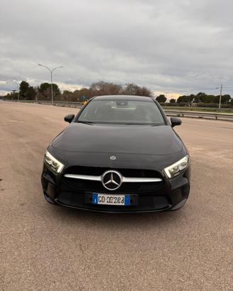 Mercedes classe A Sedan 180d automatica sport