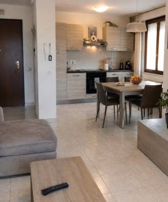 Bilocale con garage - Desenzano del Garda