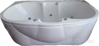 Vasca idromassaggio dx/sx montaggio libero