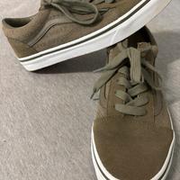 Vans verde militare
