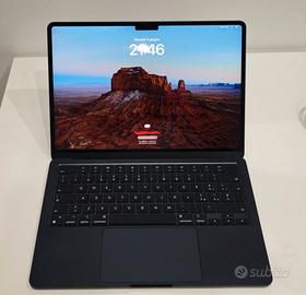 Apple Mac Book Air M2 8GB RAM 256GB HD