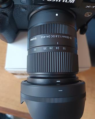 Sigma 18-50mm F2,8  XF Fuji 