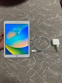 iPad (5ª generazione) 32GB – Modello A1822