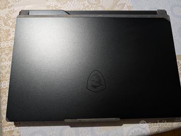 MSI Cyborg.  RTX 4050.  RAM 16