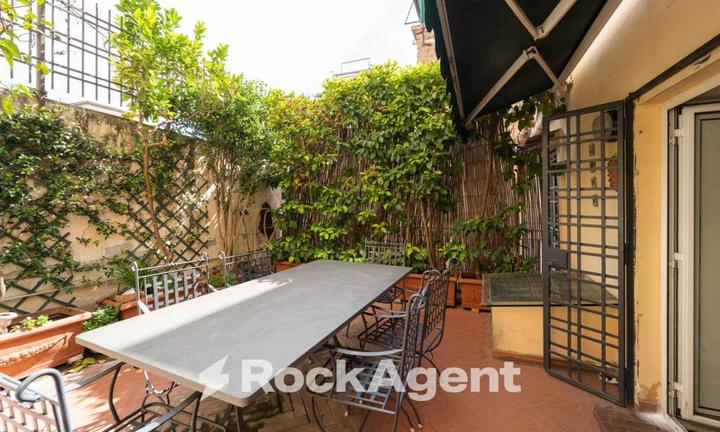 CENTRO STORICO - PRESTIGIOSO - TERRAZZO - AMPIO -