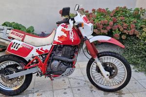 Suzuki DR 650 - 1990