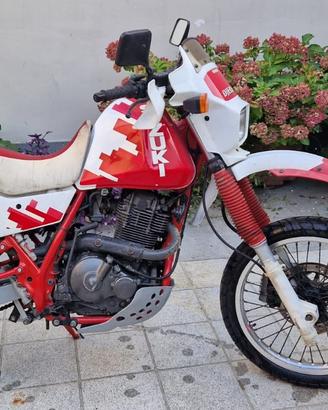 Suzuki DR 650 - 1990