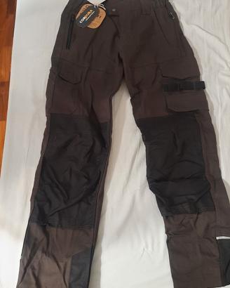 due pantaloni da lavoro