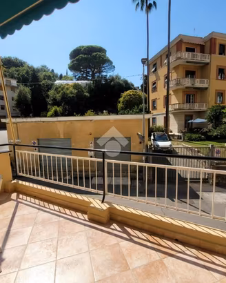2 LOCALI A RAPALLO