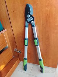Attrezzi Giardino Nuovi Taglia Siepi Forbici ecc..