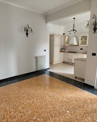 Appartamento di 115 m² con 4 locali a Albenga