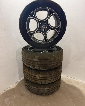 Cerchi in Lega Alfa Romeo Stelvio Gomme Nuove