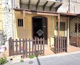 2 LOCALI A PALERMO