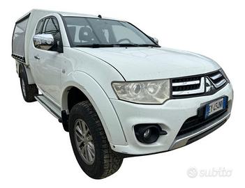 MITSUBISHI L200 2.5 DI-D/178CV DC Intense Plus D