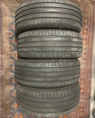 4 gomme 225/45 R 19