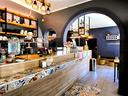 bar-con-sala-slot