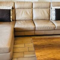 Divano e Pouf Poltronesofà vera pelle 4/5 posti