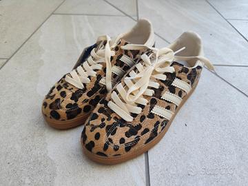 scarpe sneaker