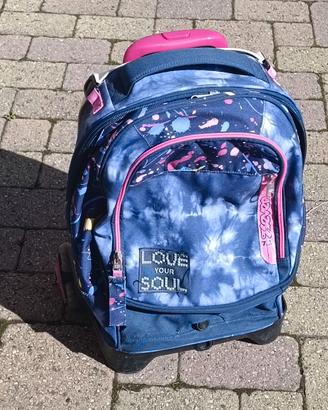 Trolley Seven per scuola
