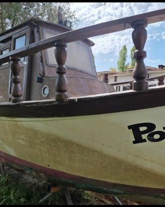 Gozzo cabinato di 7 metri 