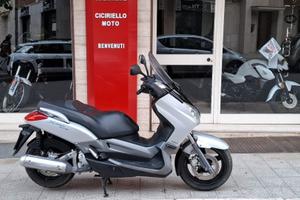 Yamaha X-Max 250
