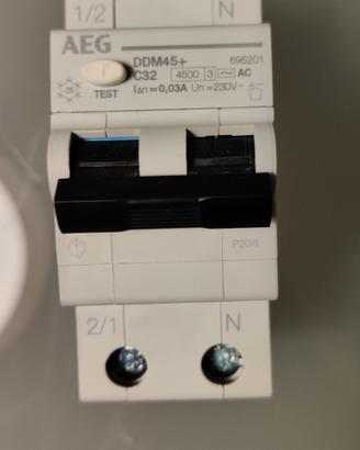Interruttore Differenziale magnetotermico 32A AEG